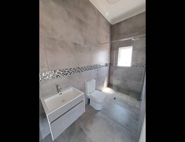 3 BEDROOM HOUSE FOR SALE IN PORT OWEN